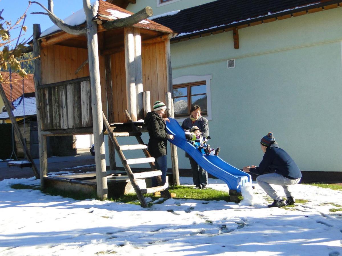 Apartamento Haus Edelweiss Sankt Margarethen im Lungau Exterior foto